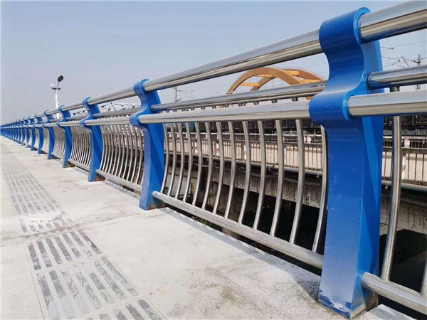 梧州304不锈钢复合管护栏的生产工艺揭秘